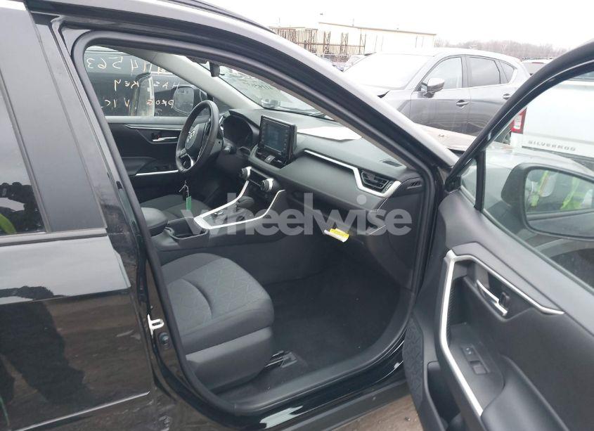 Photo 5 of 2022 Toyota Rav4 HYBRID XLE (VIN 4T3RWRFV7NU066318)