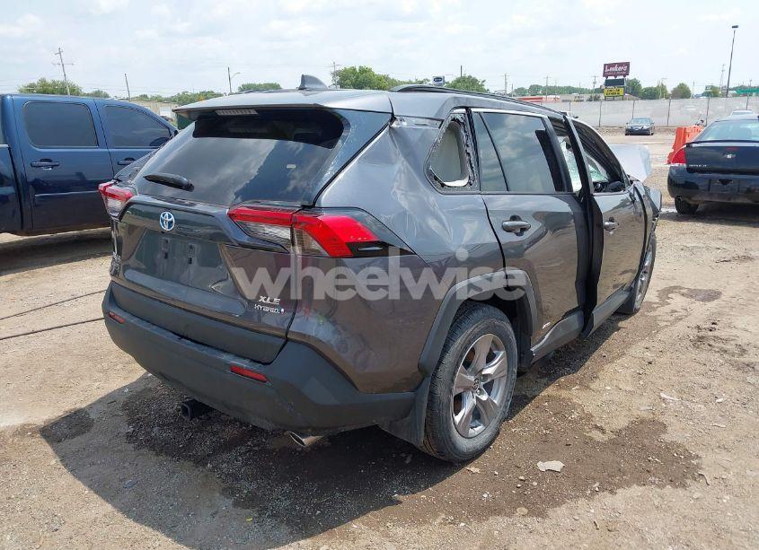 Photo 4 of 2024 Toyota Rav4 HYBRID XLE (VIN 4T3RWRFV7RU112915)