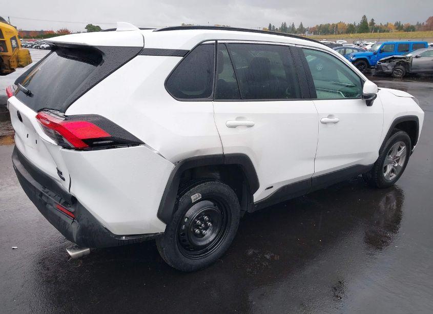 Photo 4 of 2024 Toyota Rav4 HYBRID XLE (VIN 4T3RWRFV7RU115863)
