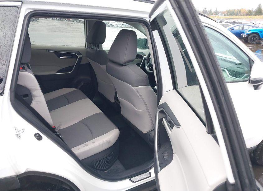 Photo 8 of 2024 Toyota Rav4 HYBRID XLE (VIN 4T3RWRFV7RU115863)