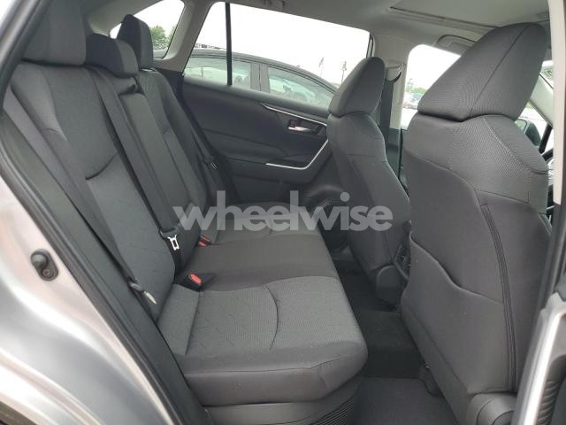 Photo 4 of 2024 TOYOTA RAV4 XLE (VIN 4T3RWRFV7RU147325)