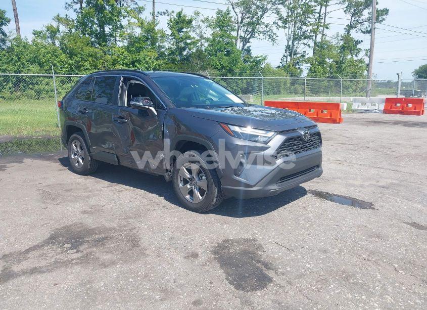 2025 Toyota Rav4 HYBRID XLE (VIN 4T3RWRFV7SU165944) main photo