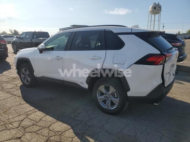 Photo 9 of 2025 TOYT RAV4 XLE HYBRID N/A (VIN 4T3RWRFV7SU181660)