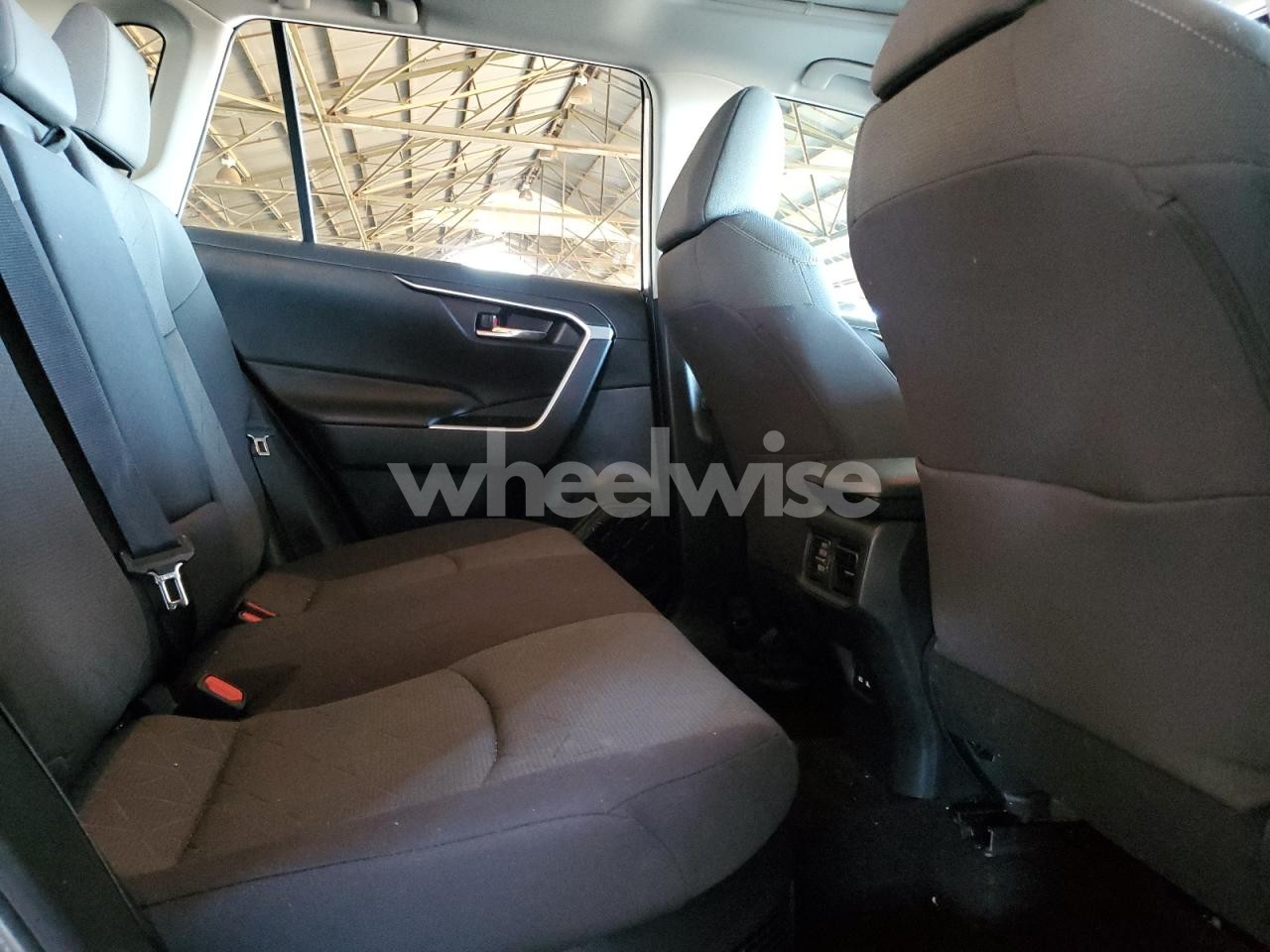 Photo 11 of 2021 TOYOTA RAV4 XLE (VIN 4T3RWRFV8MU022357)