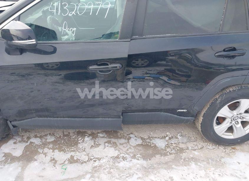 Photo 14 of 2021 Toyota Rav4 HYBRID XLE (VIN 4T3RWRFV8MU023511)