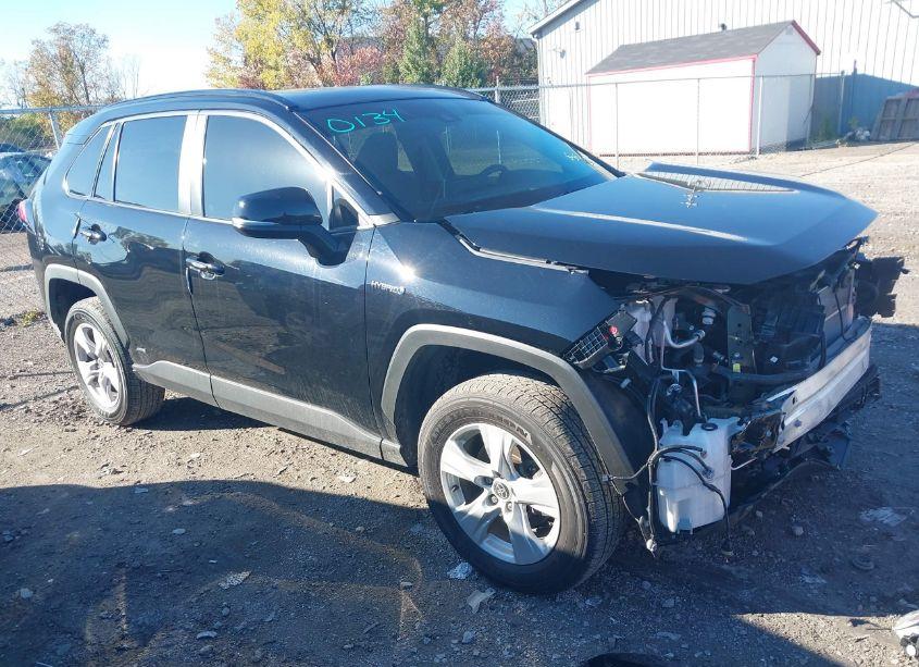 2021 Toyota Rav4 HYBRID XLE (VIN 4T3RWRFV8MU031978) main photo