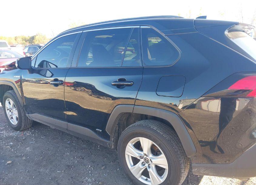 Photo 15 of 2021 Toyota Rav4 HYBRID XLE (VIN 4T3RWRFV8MU031978)