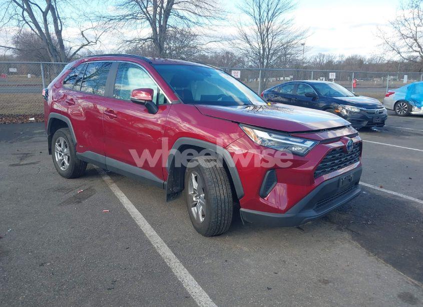 2022 Toyota Rav4 HYBRID XLE (VIN 4T3RWRFV8NU060446) main photo