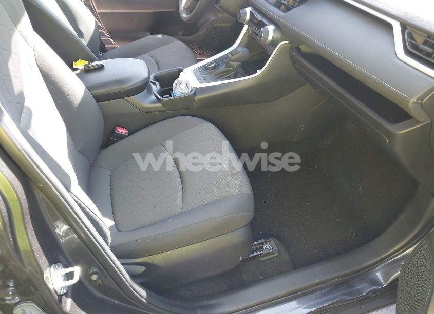 Photo 5 of 2022 Toyota Rav4 HYBRID XLE (VIN 4T3RWRFV8NU062309)