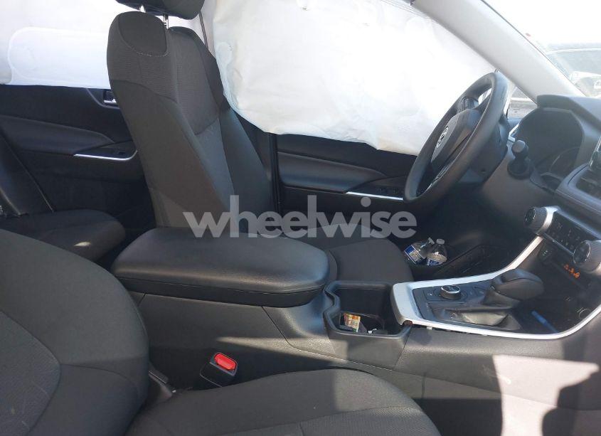 Photo 5 of 2024 Toyota Rav4 HYBRID XLE (VIN 4T3RWRFV8RU123129)