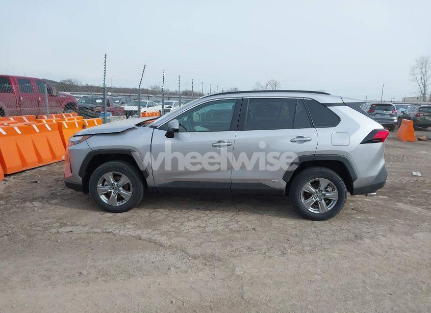 Photo 14 of 2024 Toyota Rav4 HYBRID XLE (VIN 4T3RWRFV8RU146944)