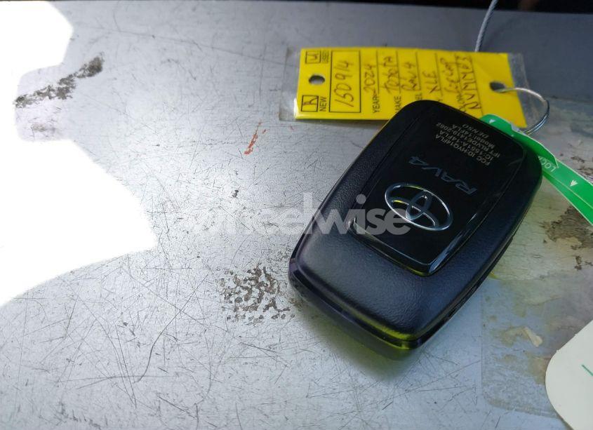 Photo 11 of 2024 Toyota Rav4 HYBRID XLE (VIN 4T3RWRFV8RU150914)