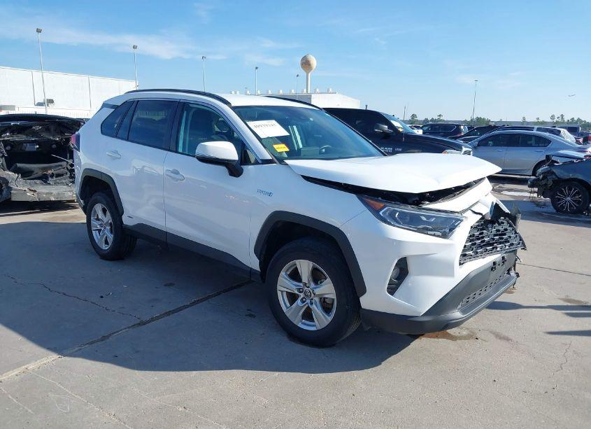 2021 Toyota Rav4 HYBRID XLE (VIN 4T3RWRFV9MU012601) main photo