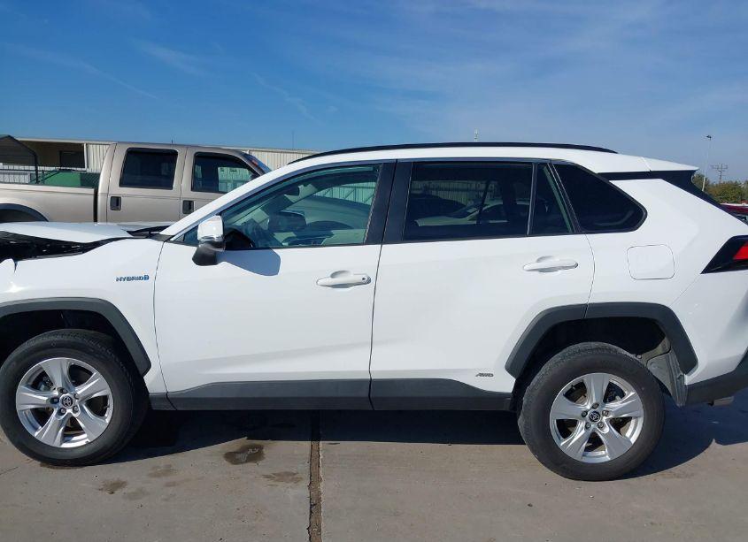 Photo 15 of 2021 Toyota Rav4 HYBRID XLE (VIN 4T3RWRFV9MU012601)