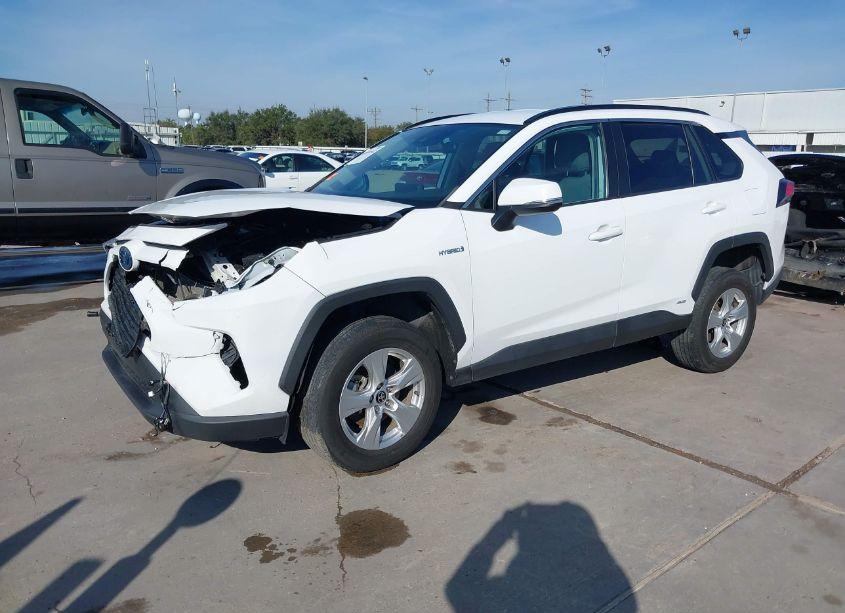 Photo 2 of 2021 Toyota Rav4 HYBRID XLE (VIN 4T3RWRFV9MU012601)