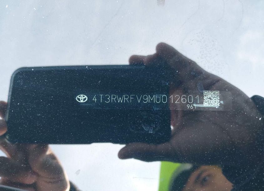 Photo 9 of 2021 Toyota Rav4 HYBRID XLE (VIN 4T3RWRFV9MU012601)