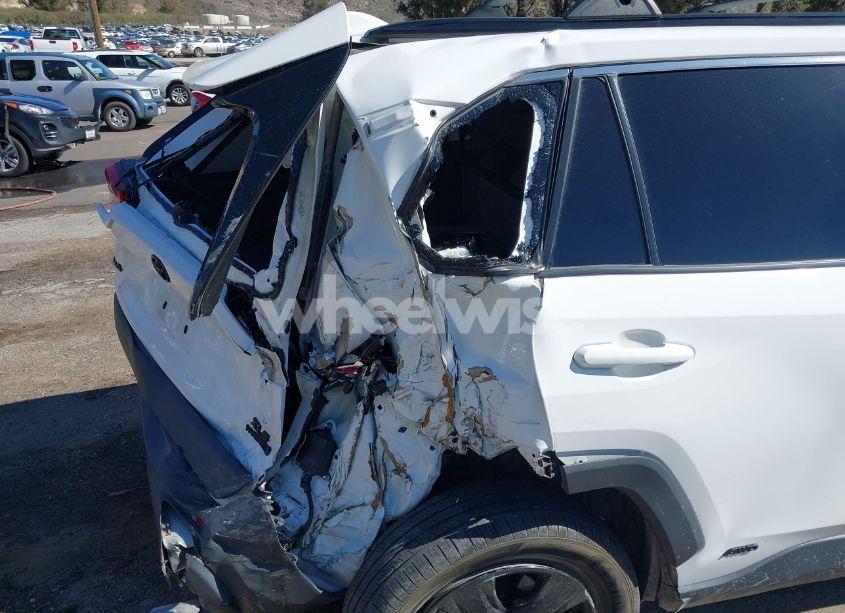 Photo 17 of 2021 Toyota Rav4 HYBRID XLE (VIN 4T3RWRFV9MU022626)