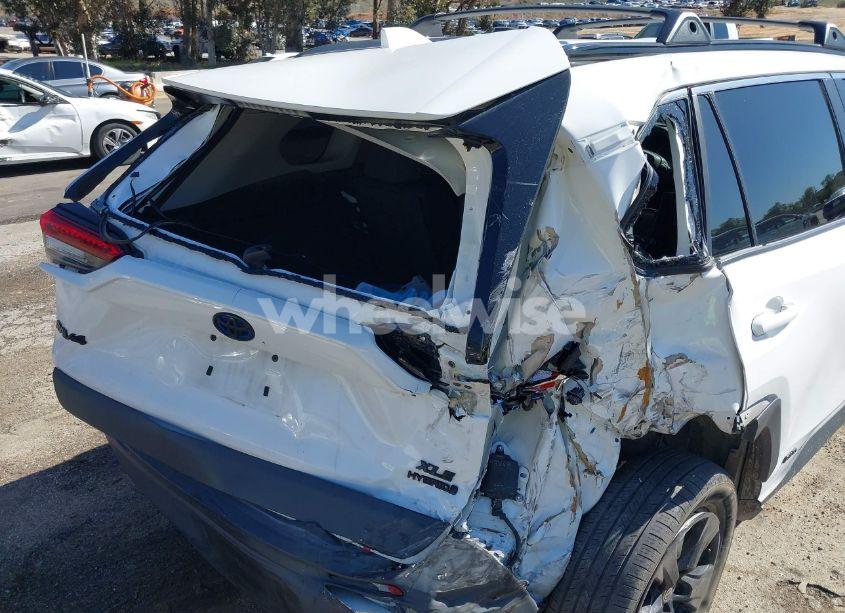 Photo 18 of 2021 Toyota Rav4 HYBRID XLE (VIN 4T3RWRFV9MU022626)