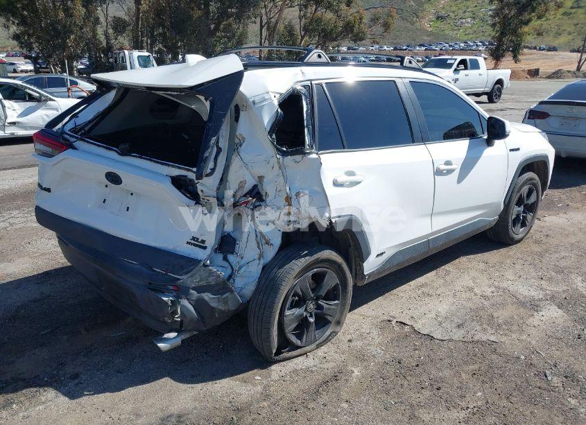 Photo 4 of 2021 Toyota Rav4 HYBRID XLE (VIN 4T3RWRFV9MU022626)