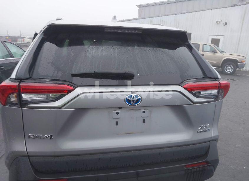 Photo 16 of 2022 Toyota Rav4 HYBRID XLE (VIN 4T3RWRFV9NU051982)