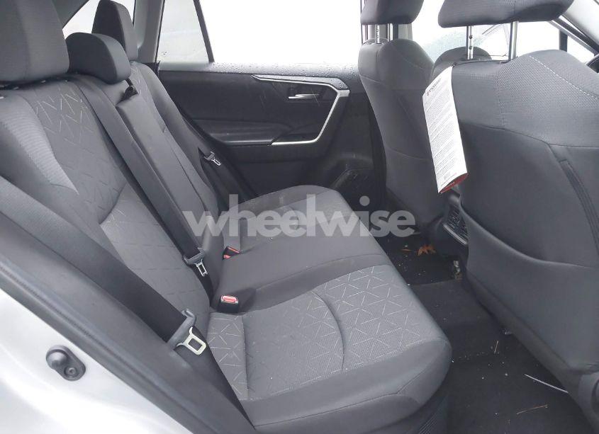 Photo 8 of 2022 Toyota Rav4 HYBRID XLE (VIN 4T3RWRFV9NU051982)