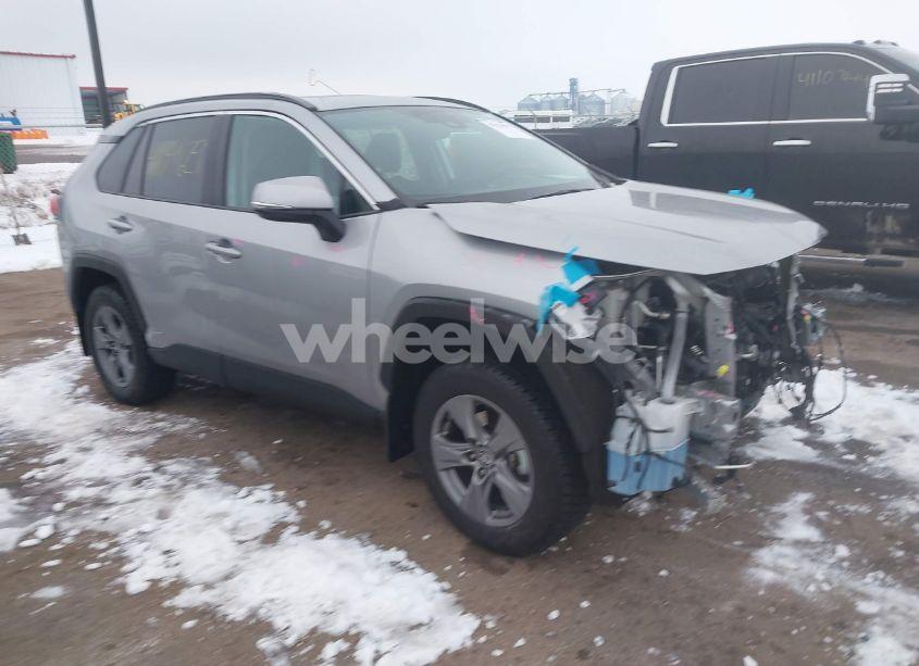 2022 Toyota Rav4 HYBRID XLE (VIN 4T3RWRFV9NU064022) main photo