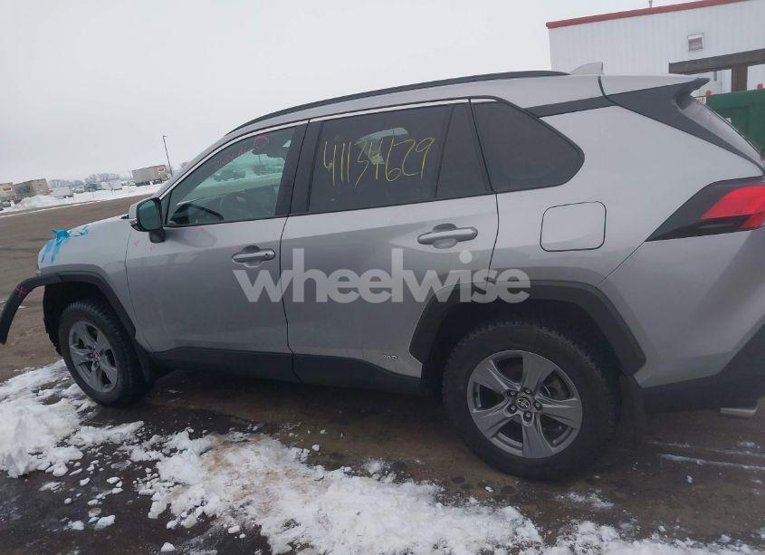 Photo 15 of 2022 Toyota Rav4 HYBRID XLE (VIN 4T3RWRFV9NU064022)