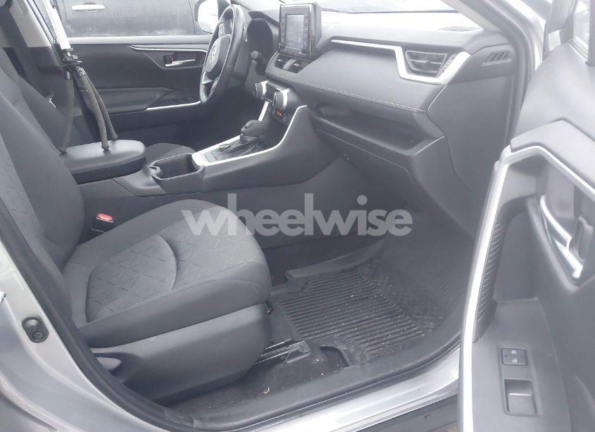 Photo 5 of 2022 Toyota Rav4 HYBRID XLE (VIN 4T3RWRFV9NU064022)