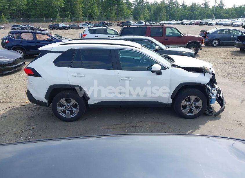 Photo 14 of 2022 Toyota Rav4 HYBRID XLE (VIN 4T3RWRFV9NU065039)