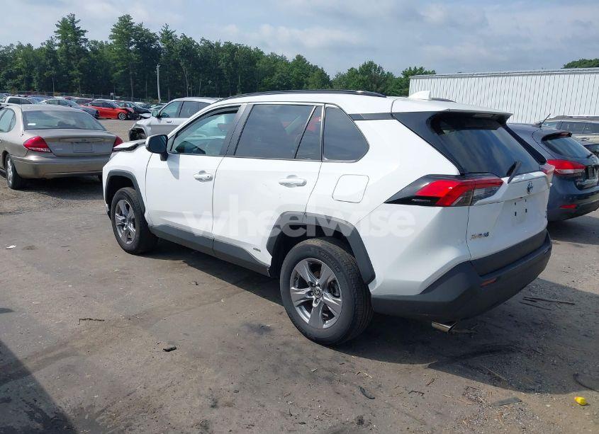 Photo 3 of 2022 Toyota Rav4 HYBRID XLE (VIN 4T3RWRFV9NU065039)