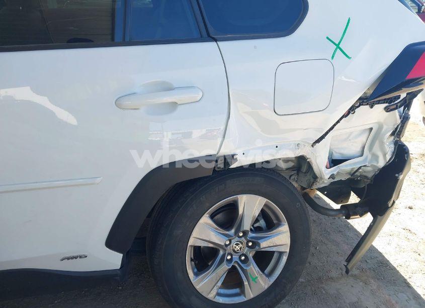 Photo 6 of 2022 Toyota Rav4 HYBRID XLE (VIN 4T3RWRFV9NU069771)