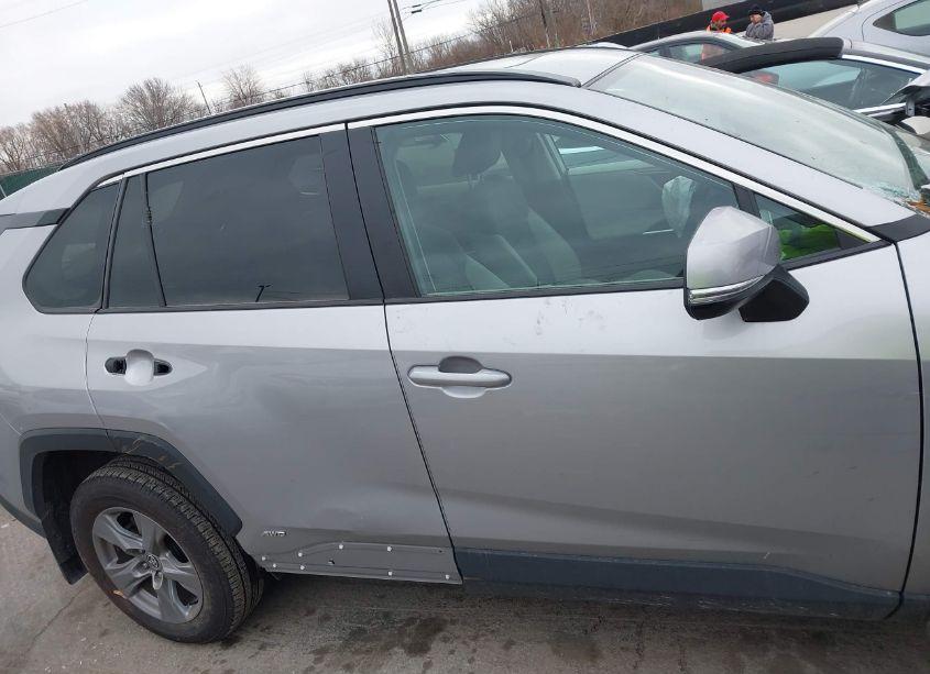 Photo 14 of 2023 Toyota Rav4 HYBRID XLE (VIN 4T3RWRFV9PU090705)