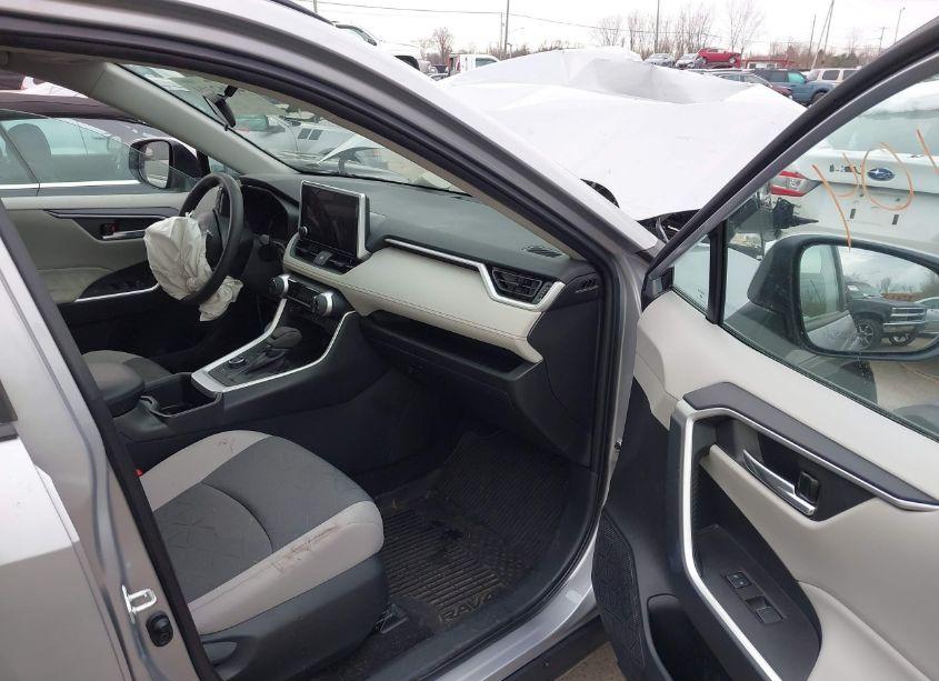 Photo 5 of 2023 Toyota Rav4 HYBRID XLE (VIN 4T3RWRFV9PU090705)