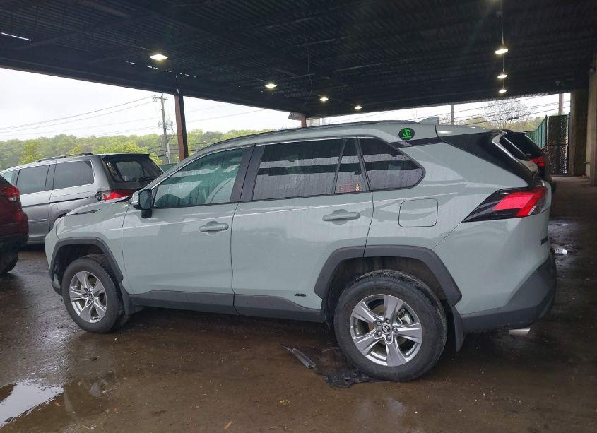 Photo 14 of 2023 Toyota Rav4 XLE HYBRID (VIN 4T3RWRFV9PU094821)