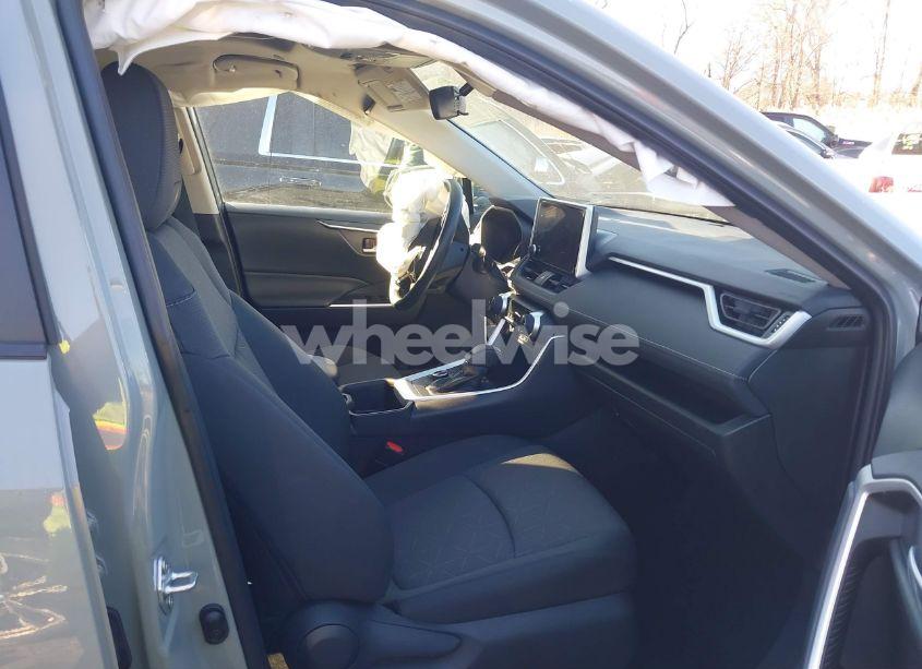 Photo 5 of 2023 Toyota Rav4 HYBRID XLE (VIN 4T3RWRFV9PU095905)