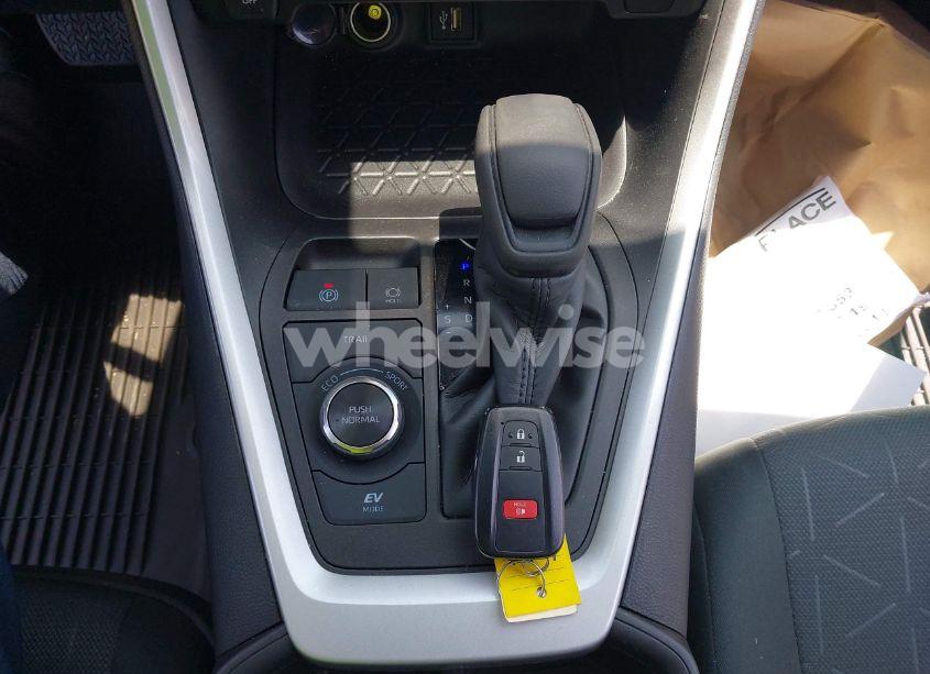 Photo 11 of 2024 Toyota Rav4 HYBRID XLE (VIN 4T3RWRFV9RU156396)