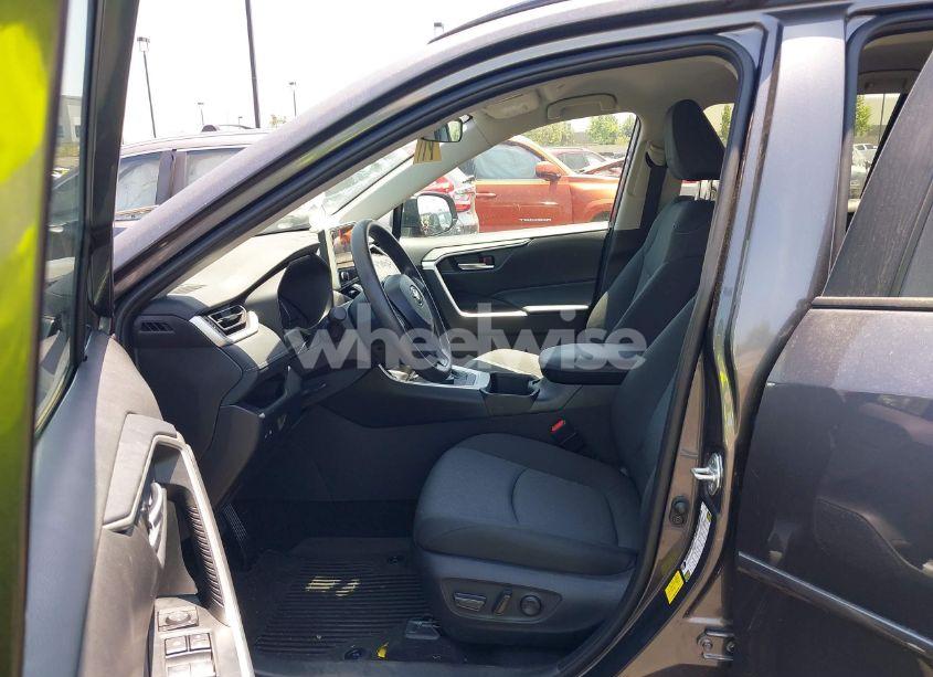 Photo 5 of 2024 Toyota Rav4 HYBRID XLE (VIN 4T3RWRFV9RU156396)