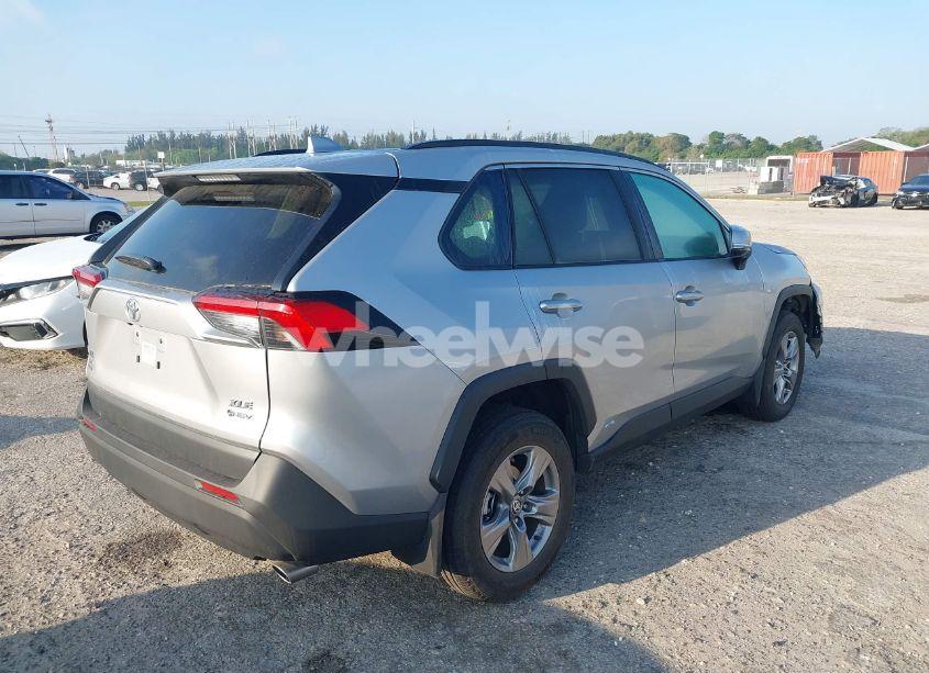 Photo 4 of 2025 Toyota Rav4 HYBRID XLE (VIN 4T3RWRFV9SU167226)