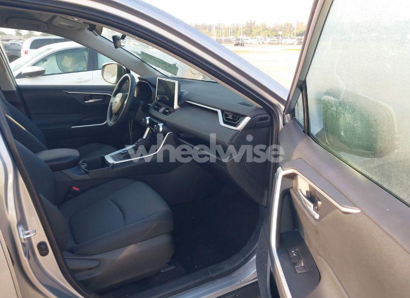 Photo 5 of 2025 Toyota Rav4 HYBRID XLE (VIN 4T3RWRFV9SU167226)