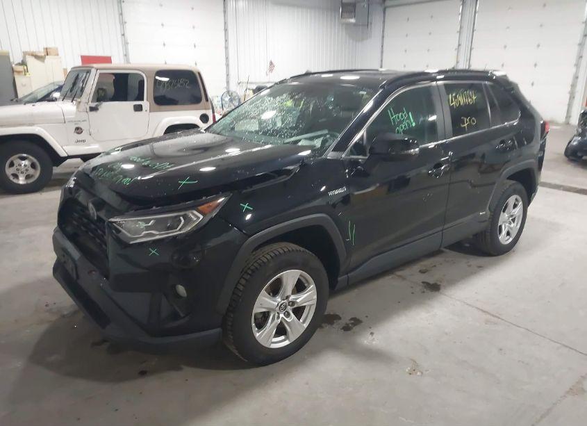 Photo 2 of 2020 Toyota Rav4 HYBRID XLE (VIN 4T3RWRFVXLU003419)