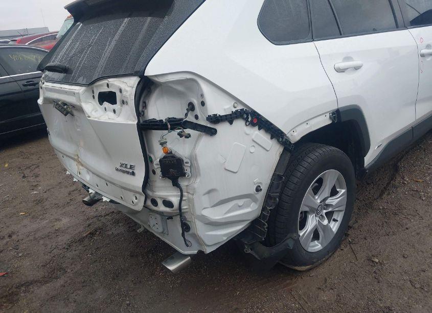 Photo 18 of 2020 Toyota Rav4 HYBRID XLE (VIN 4T3RWRFVXLU004912)