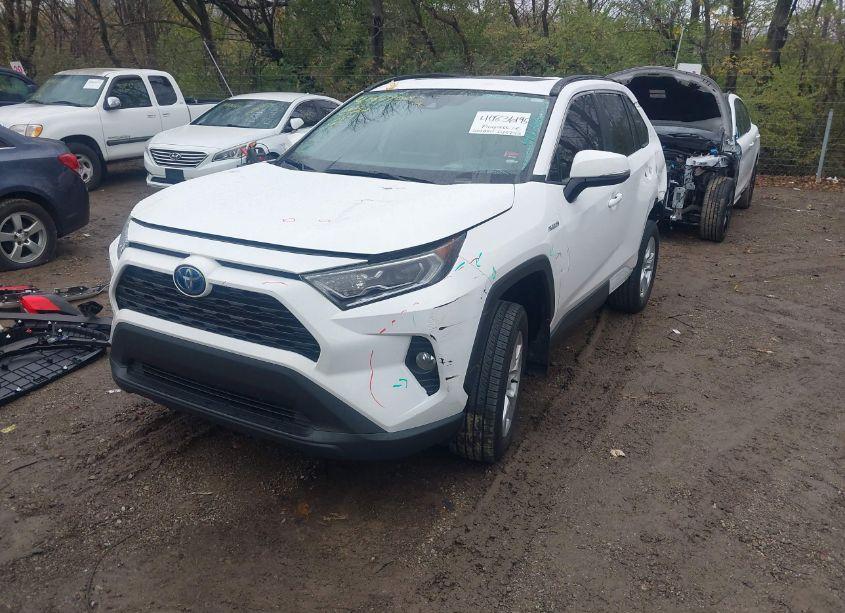 Photo 2 of 2020 Toyota Rav4 HYBRID XLE (VIN 4T3RWRFVXLU004912)