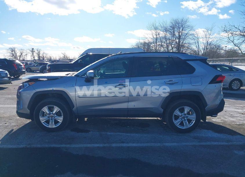 Photo 14 of 2021 Toyota Rav4 HYBRID XLE (VIN 4T3RWRFVXMU033957)