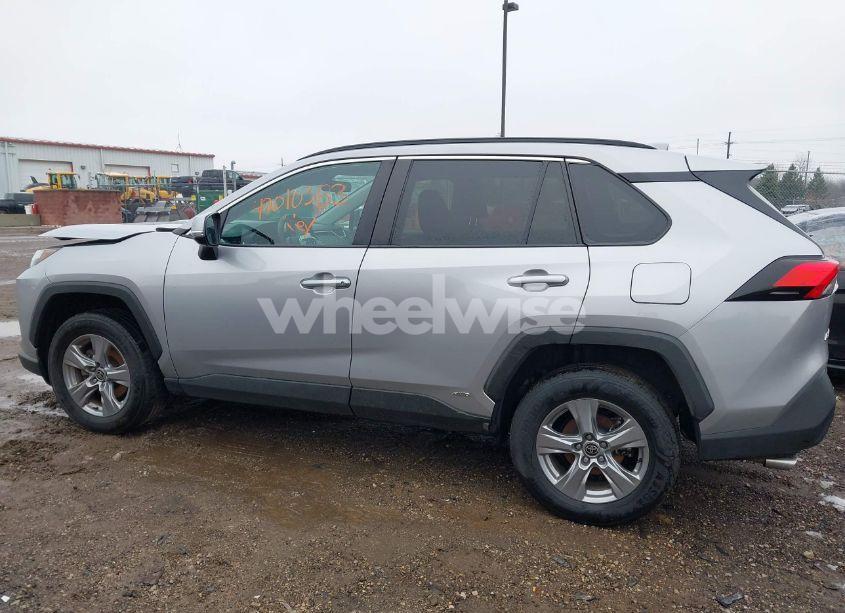Photo 14 of 2022 Toyota Rav4 HYBRID XLE (VIN 4T3RWRFVXNU051425)
