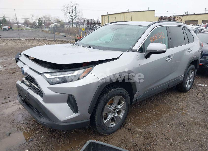 Photo 2 of 2022 Toyota Rav4 HYBRID XLE (VIN 4T3RWRFVXNU051425)