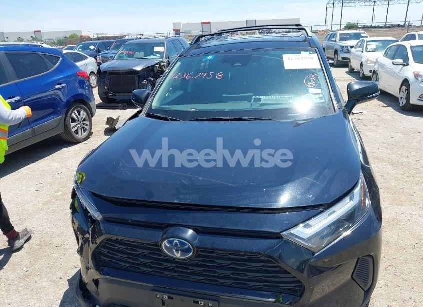Photo 12 of 2022 Toyota Rav4 HYBRID XLE (VIN 4T3RWRFVXNU061162)