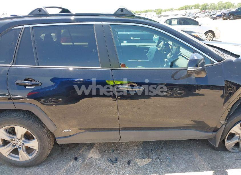 Photo 13 of 2022 Toyota Rav4 HYBRID XLE (VIN 4T3RWRFVXNU061162)