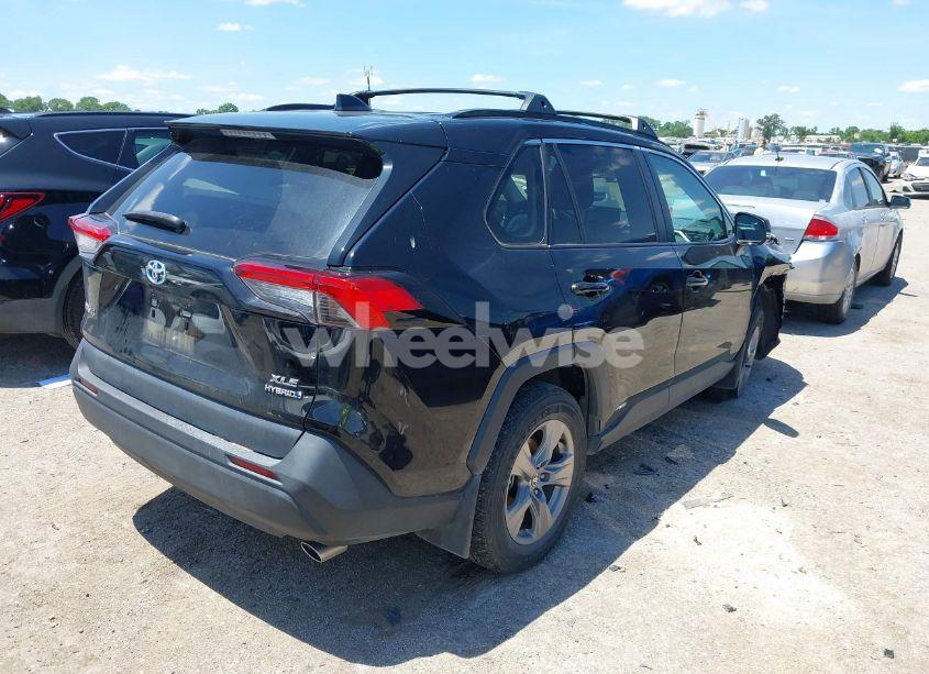 Photo 4 of 2022 Toyota Rav4 HYBRID XLE (VIN 4T3RWRFVXNU061162)