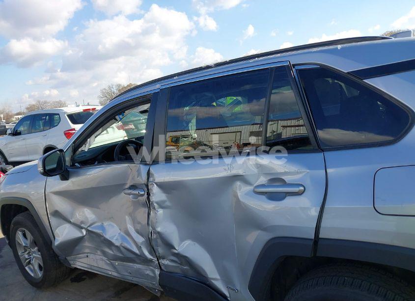 Photo 14 of 2022 Toyota Rav4 HYBRID XLE (VIN 4T3RWRFVXNU075319)