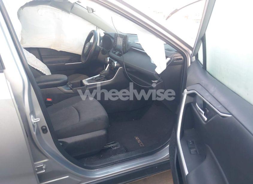 Photo 5 of 2022 Toyota Rav4 HYBRID XLE (VIN 4T3RWRFVXNU075319)